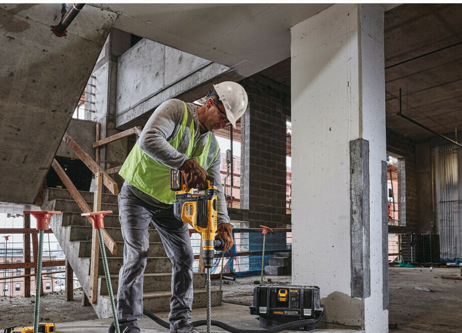 Dewalt 54V Cordless Hammer Drill with SDS Max 2x9Ah DCH614X2