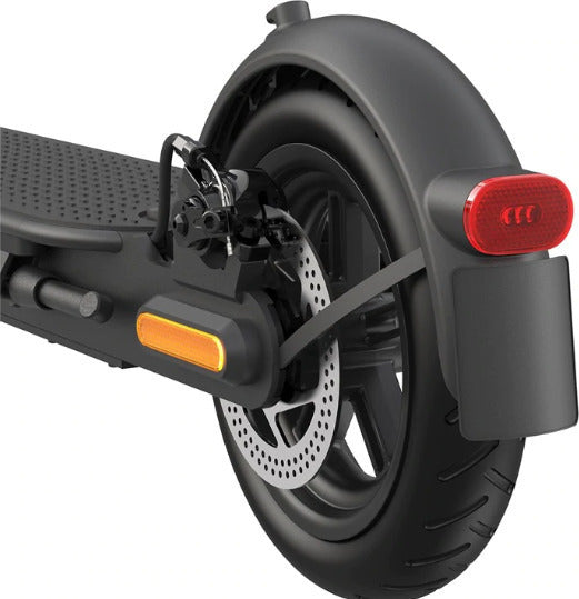 Xiaomi Electric Scooter 2 Pro Електрически скутер с 25 km/h Max Скорост и 45 km Автономия Black