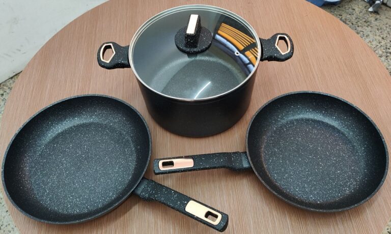 Set of 2 Pans and 1 Pot GMM47
