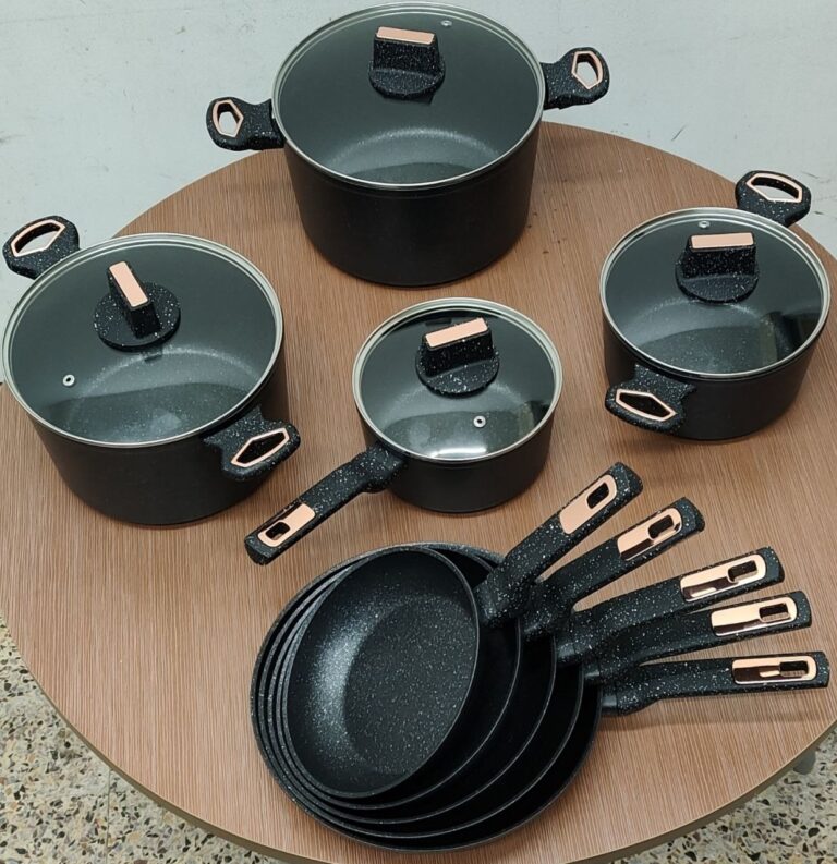 Set of 5 Pans and 4 Pots GMM45