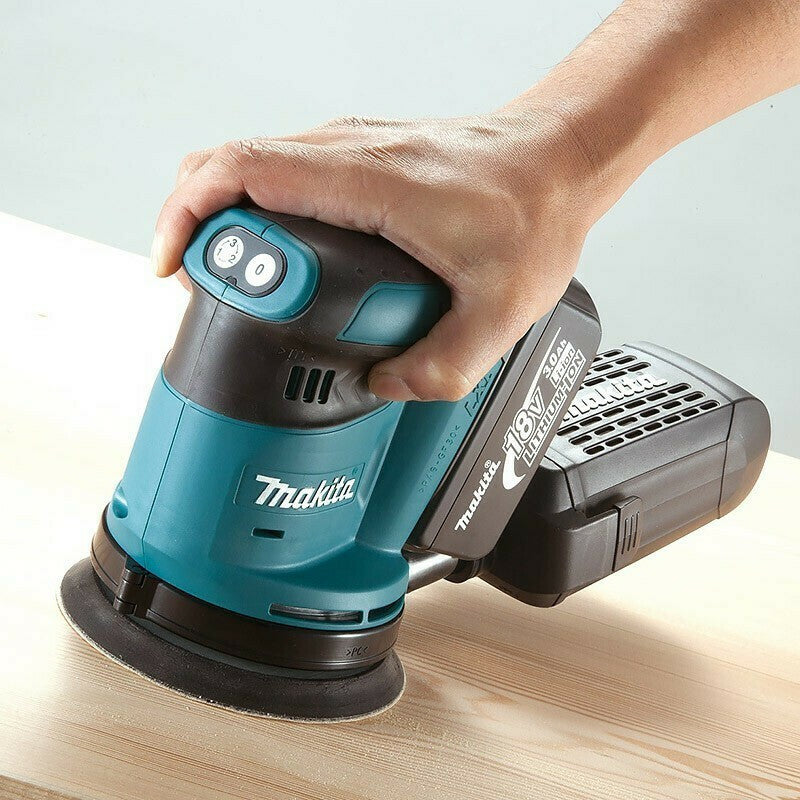 Makita Eccentric Grinder 125mm 18V 2x5Ah with Speed Control and Suction System DBO180RTJ