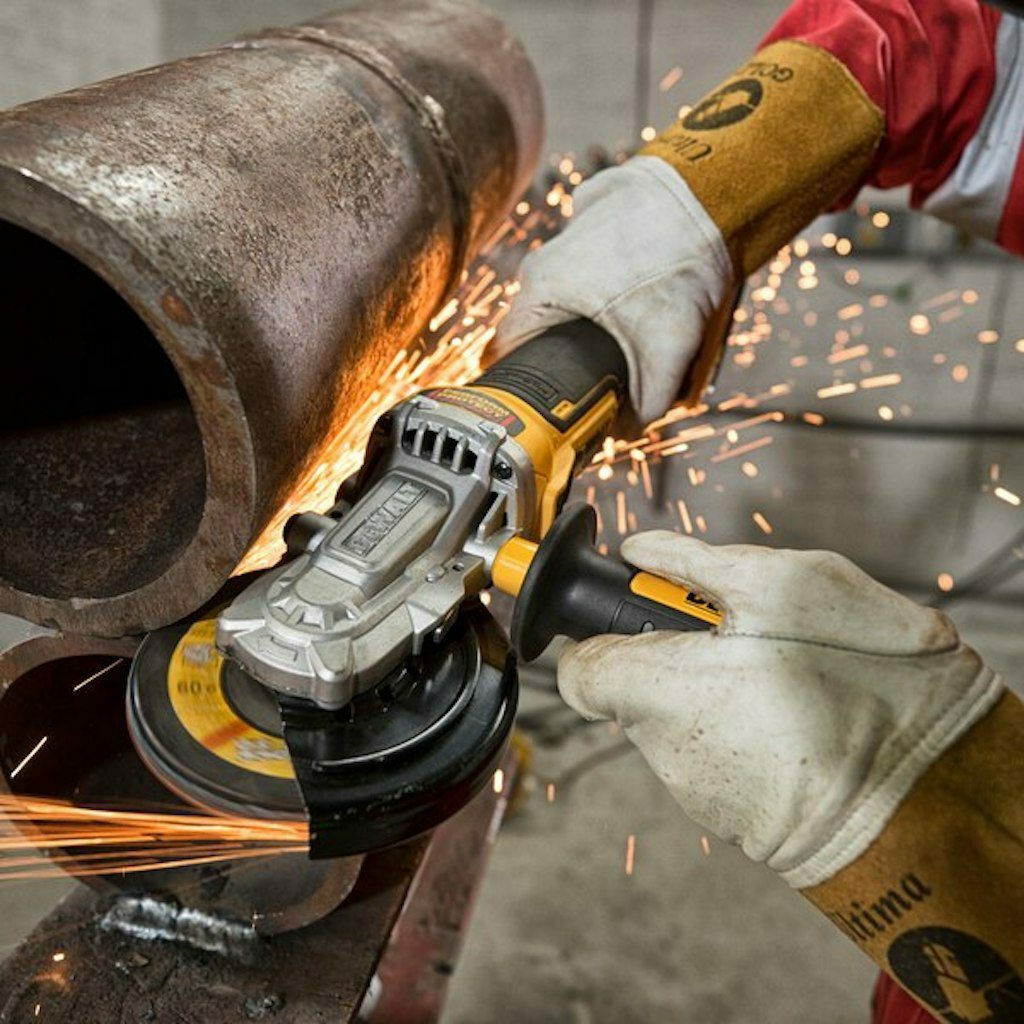 Dewalt Angle Grinder 36V 125mm Battery 2x2.2Ah DC415KL