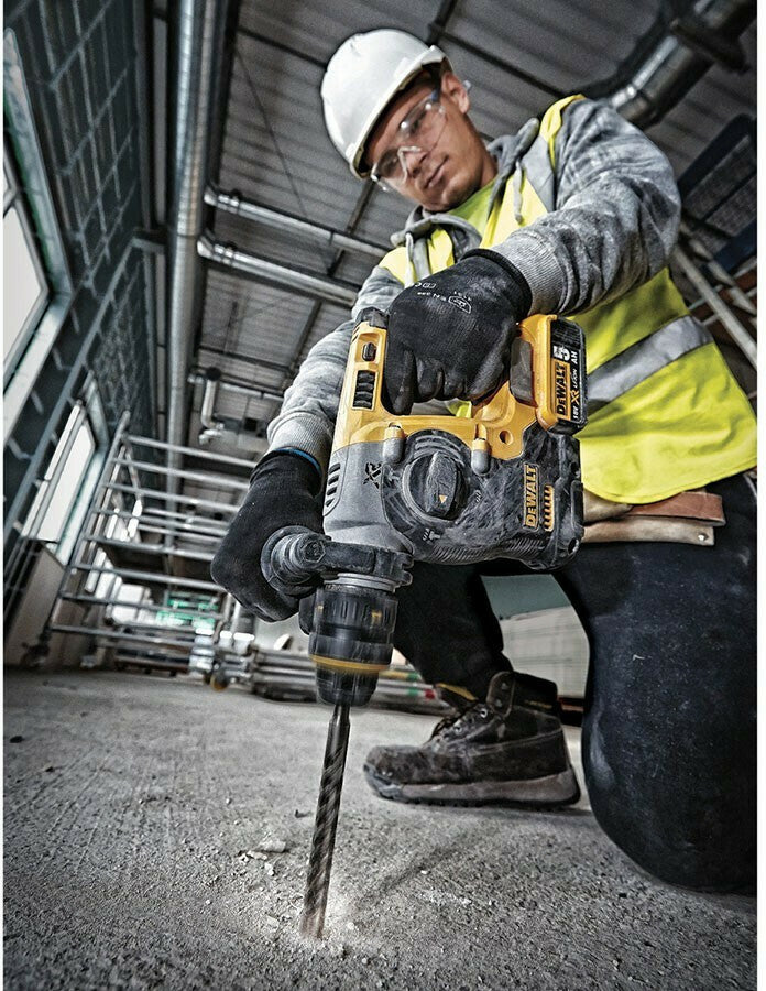 Dewalt Angle Grinder & Drill Driver & Wrench & Impact Driver 18V Set with 3x5.0Ah Batteries and Case DCK422P3