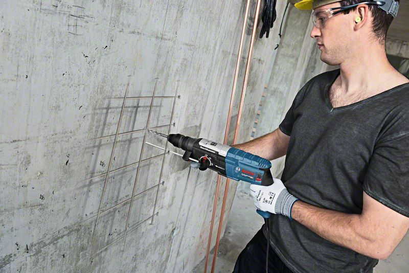 Bosch GBH 2-28 F Professional Hammer Drill 880W 061126760C